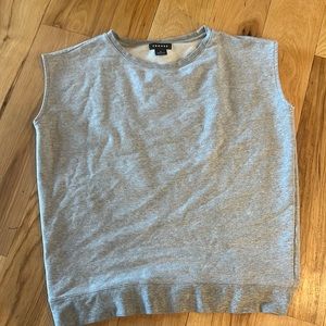 Trove t shirt. Size: medium. Color: gray.